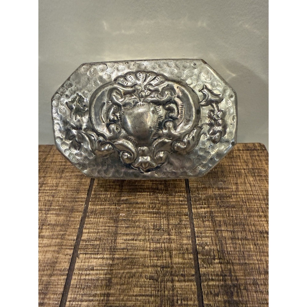 Vintage Victorian Style Metal Jewelry Trinket‎ Box Silver Tone